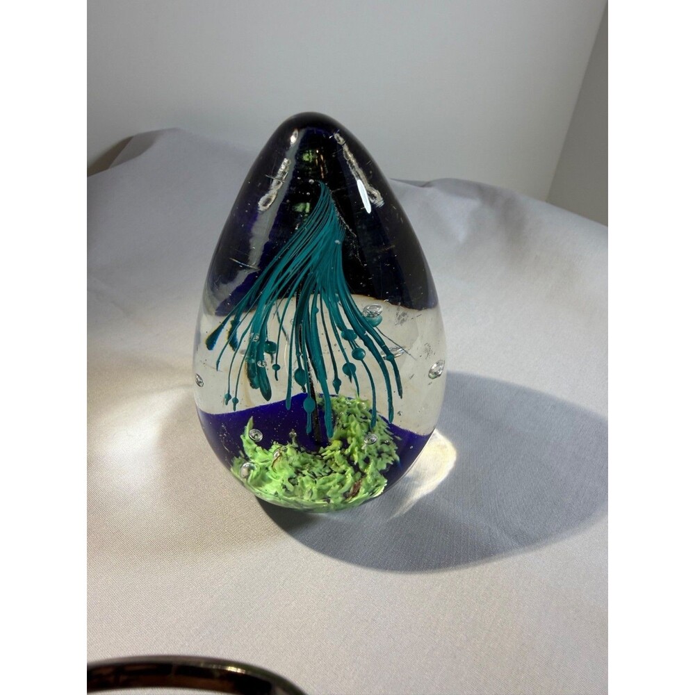 VTG Handcrafted Glass Paperweight With Teal And Lime Green Jellyfish Design Appr